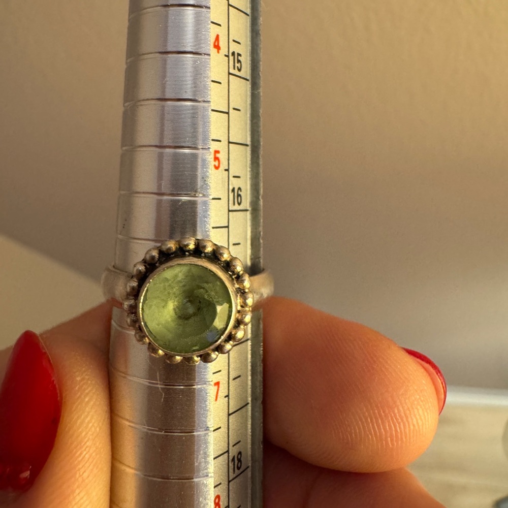 Sparkling green amethyst 925 sterling ring.